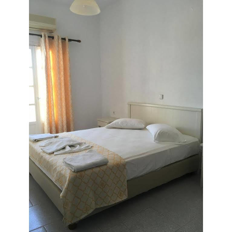Hotel Asteras Antiparos ciudad Exterior foto